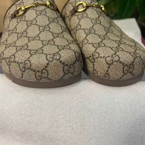 Gucci mule slippers in GG Supreme canvas - Picture 5 of 7
